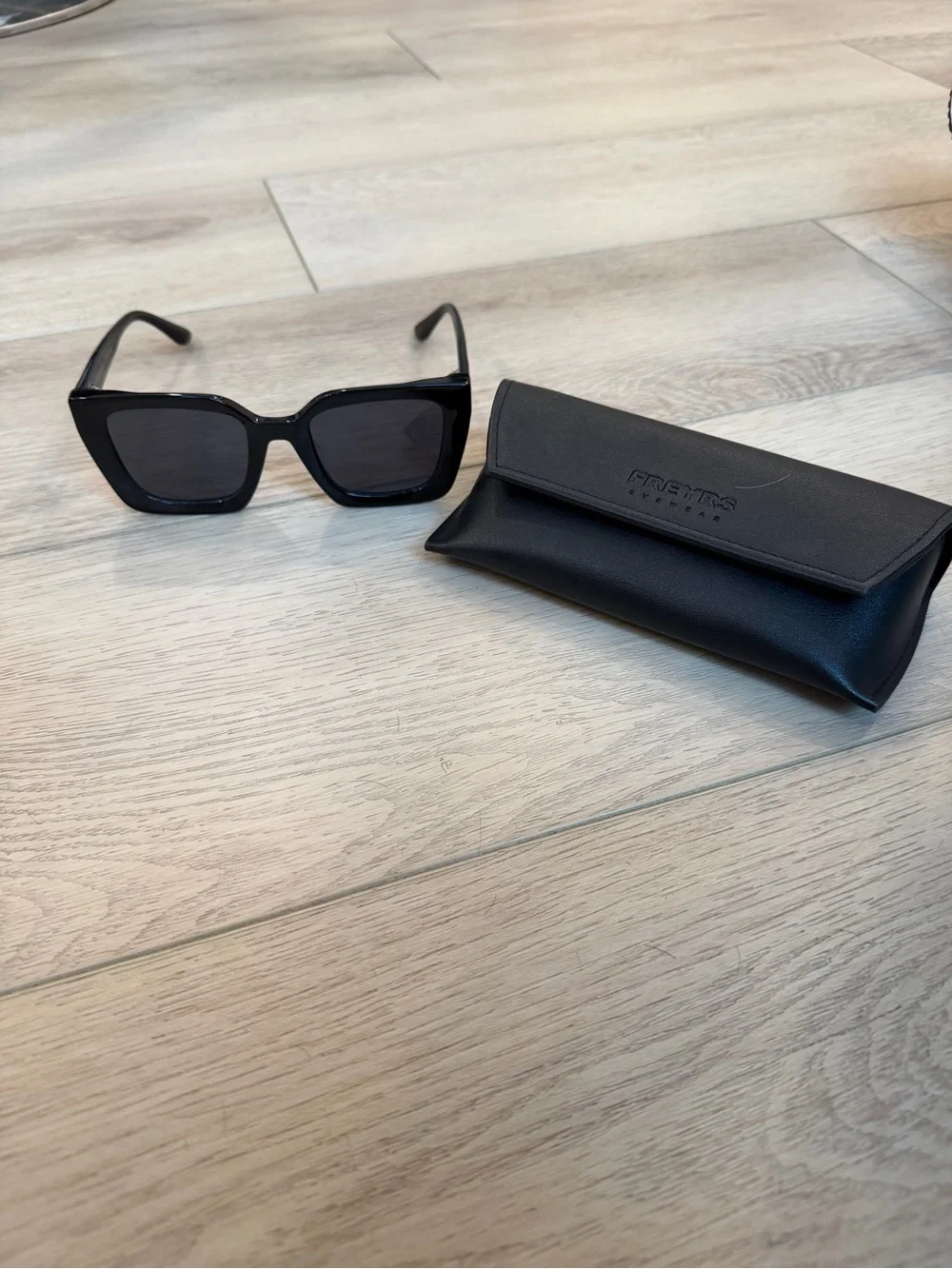 Fryers coco Acetate Black Square Frame Women's Sunglasses